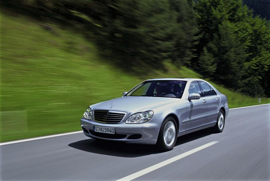  Mercedes-Benz S-Class 2000 года  (фото 23 из 42)
